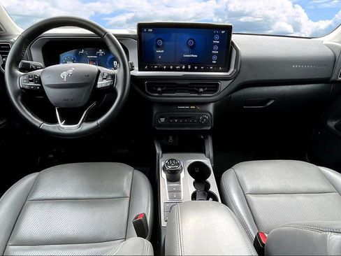 Used 2025 Ford Bronco Sport Badlands image 9
