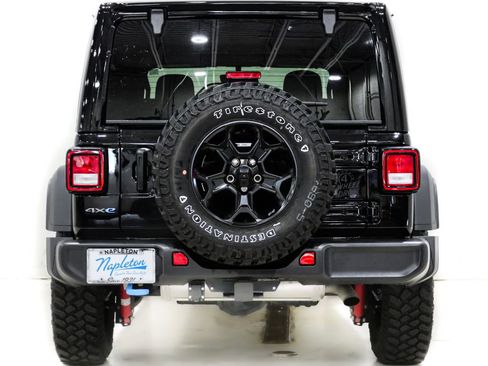 Used 2023 Jeep Wrangler Unlimited w/ Sun & Screen Package AWD/4WD image 8