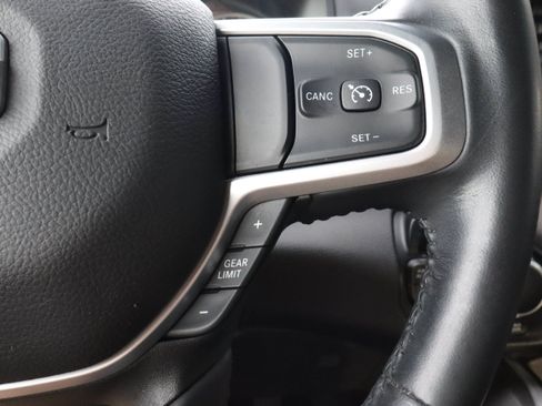 Used 2022 RAM 1500 Big Horn AWD/4WD image 36