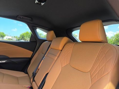 Used 2025 Lexus RX 350 Premium w/ Accessory Package (Z1) FWD image 17