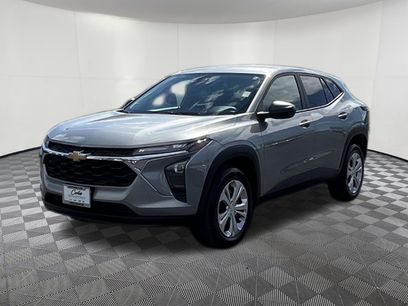Used 2024 Chevrolet Trax LS w/ Driver Confidence Package