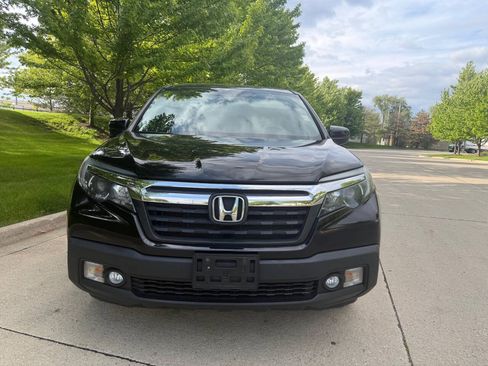 Used 2017 Honda Ridgeline RTL-T image 2
