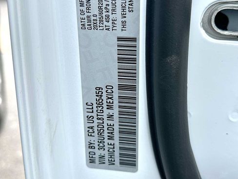 New 2026 RAM 2500 Lone Star AWD/4WD image 22