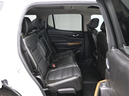 Used 2017 GMC Acadia Denali w/ Technology Package FWD image 12