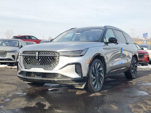 New 2026 Lincoln Nautilus Reserve w/ Jet Appearance Package image 2