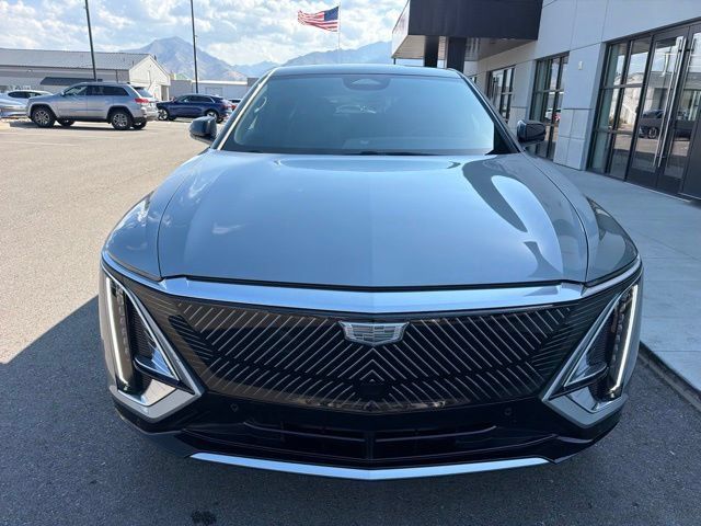 Used 2024 Cadillac Lyriq Tech AWD/4WD image 2