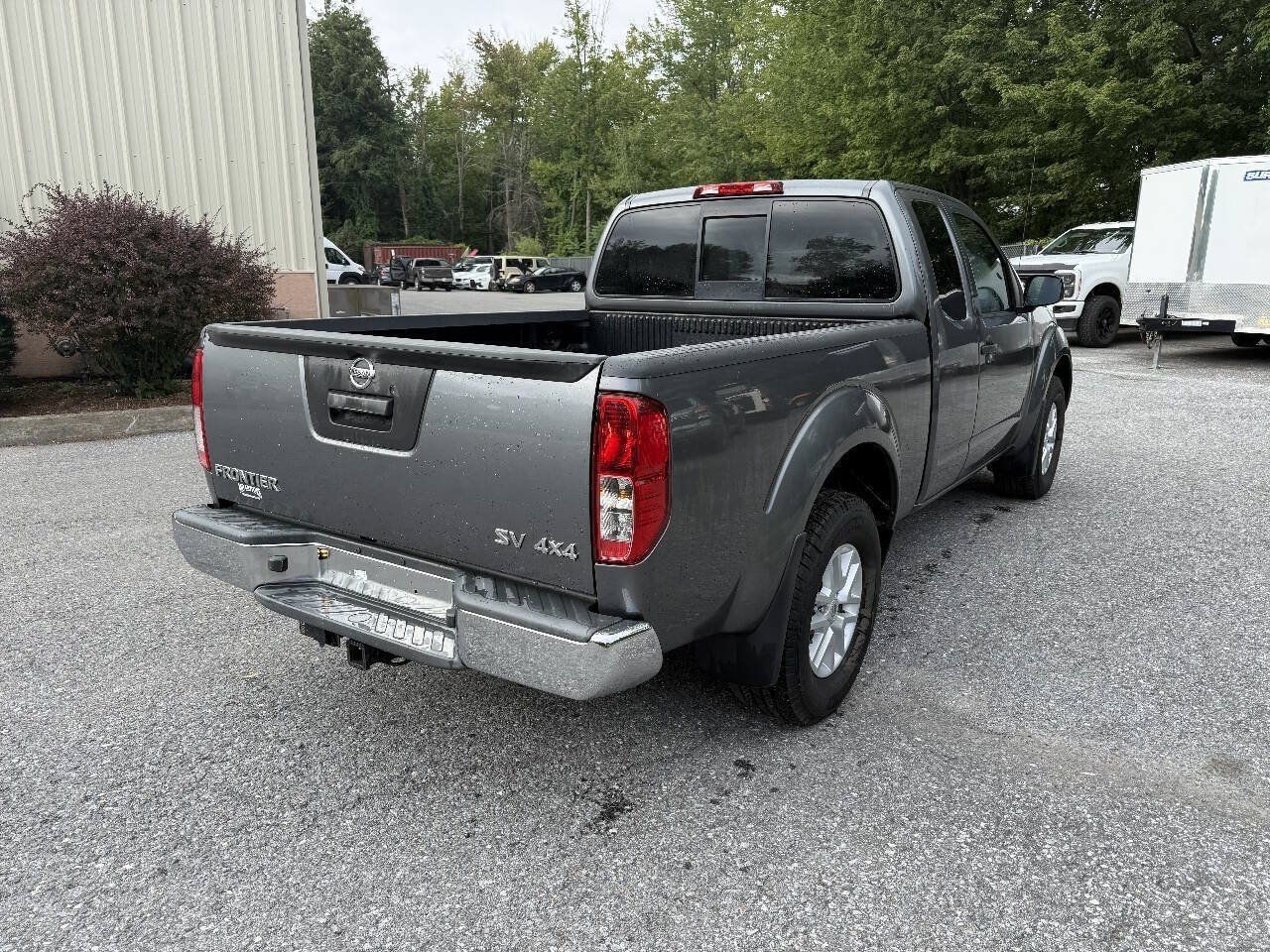 Used 2018 Nissan Frontier SV AWD/4WD image 9