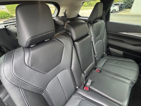 Used 2024 INFINITI QX60 Luxe image 29