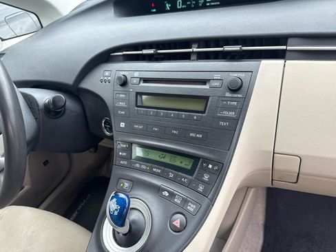 Used 2010 Toyota Prius Three FWD image 15