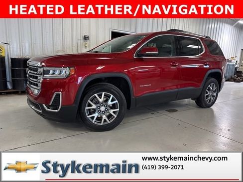 Used 2023 GMC Acadia SLT image 1