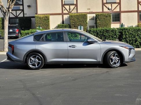 Used 2025 Kia K4 FWD image 4