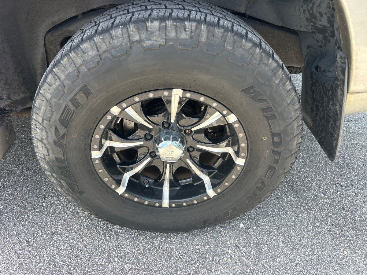 Used 2003 Toyota Sequoia SR5 w/ Preferred Pkg AWD/4WD image 15
