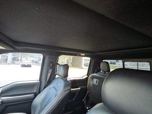 Used 2015 Ford F150 Platinum w/ Equipment Group 701A Luxury AWD/4WD image 12