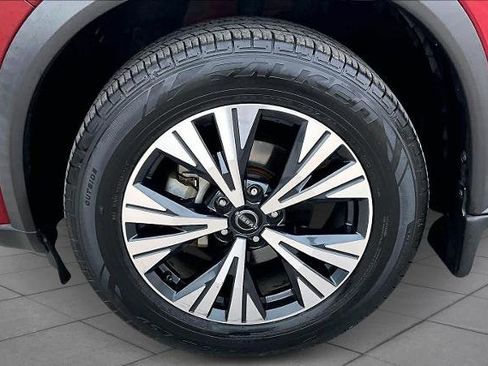 Certified 2023 Nissan Rogue SV w/ SV Premium Package image 11