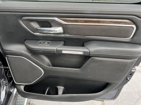 Used 2019 RAM 1500 Laramie image 19