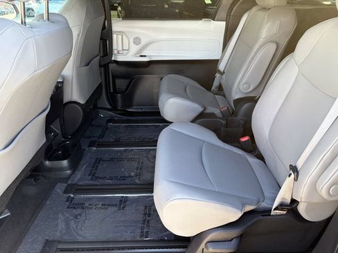 Certified 2025 Toyota Sienna XLE w/ XLE Plus Package AWD/4WD image 22