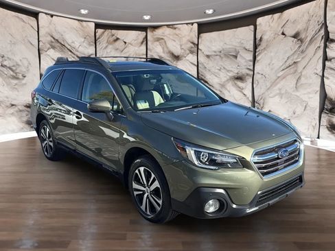 Used 2019 Subaru Outback 2.5i Limited w/ Popular Package #2 image 1