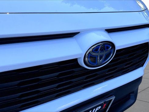 Certified 2024 Toyota RAV4 LE AWD/4WD image 28