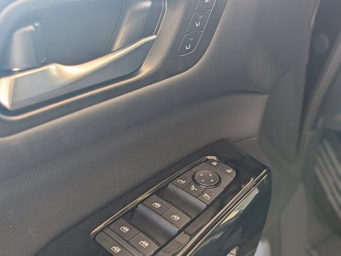 New 2026 Nissan Pathfinder Platinum image 19