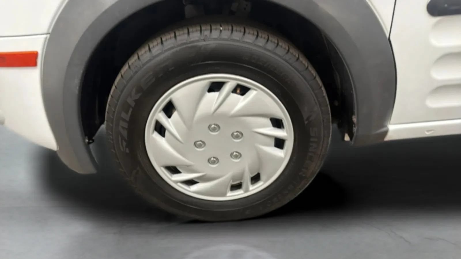 Used 2013 Ford Transit Connect XLT FWD image 27