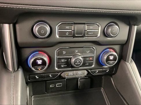 Used 2023 Chevrolet Tahoe Z71 w/ Z71 Off-Road Package image 33