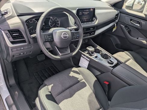 New 2025 Nissan Rogue SV AWD/4WD image 42