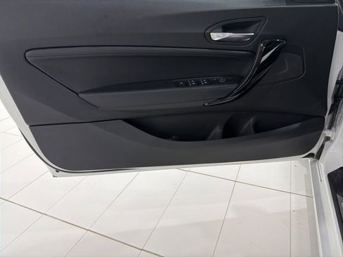 Used 2018 BMW 230i xDrive Convertible image 12