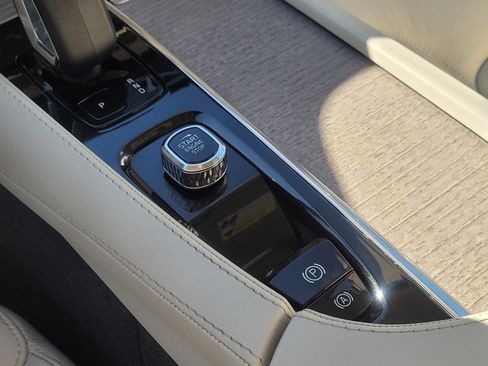 Used 2023 Volvo XC90 B6 Plus w/ Protection Package Premier image 26