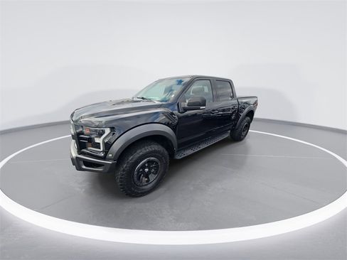 Used 2018 Ford F150 Raptor w/ Equipment Group 802A Luxury image 4