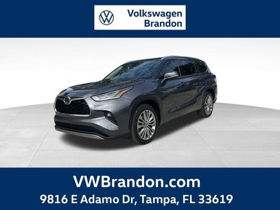 Used 2023 Toyota Highlander Platinum