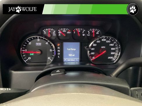 Used 2018 Chevrolet Silverado 1500 Custom w/ Custom Convenience Package AWD/4WD image 13