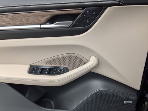 New 2026 Porsche Macan 4 Electric image 13