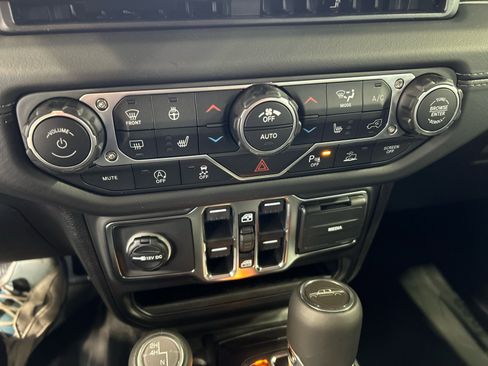 New 2026 Jeep Gladiator Sport AWD/4WD image 26