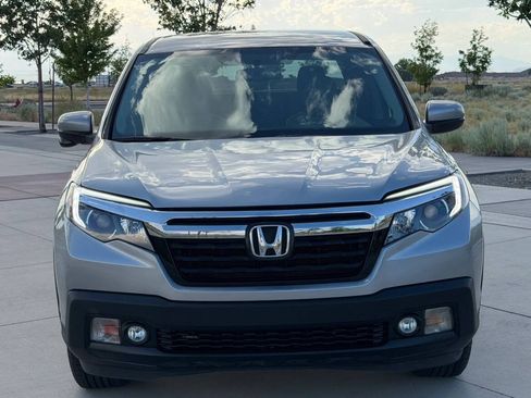 Used 2017 Honda Ridgeline RTL-T image 2