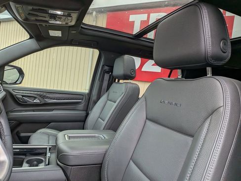 Certified 2024 GMC Yukon XL Denali image 12