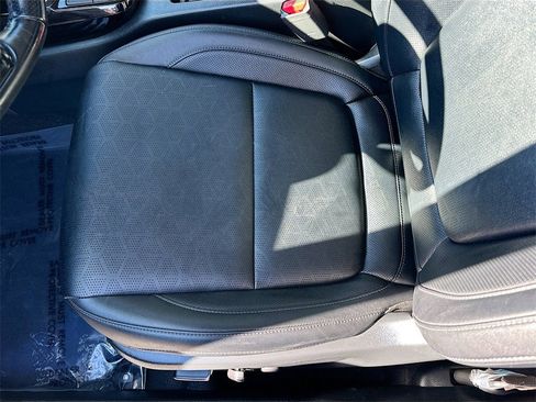 Certified 2025 Kia Seltos SX w/ SX Sunroof Package image 20