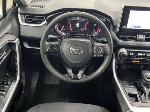 Used 2024 Toyota RAV4 XLE AWD/4WD image 17