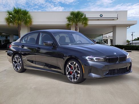 New 2026 BMW 330i Sedan w/ M Sport Package RWD image 3