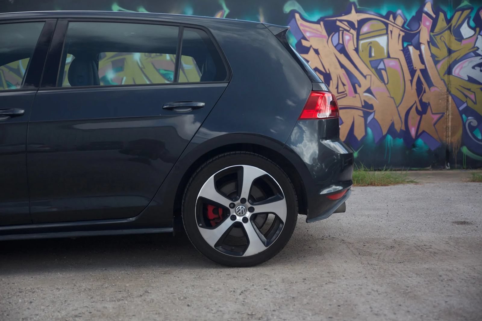Used 2016 Volkswagen GTI Autobahn w/ Lighting Package (SEL) FWD image 6