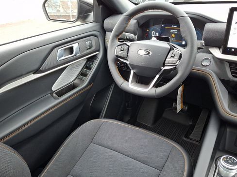 New 2026 Ford Explorer Tremor image 7