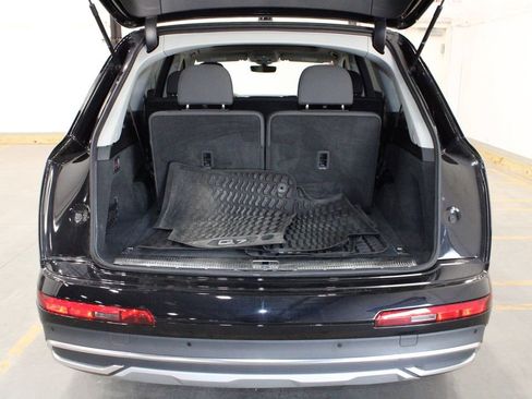 Used 2021 Audi Q7 2.0T Premium w/ Convenience Package image 17