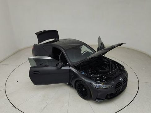Used 2021 BMW M4 Competition w/ M Carbon Exterior Package RWD image 29