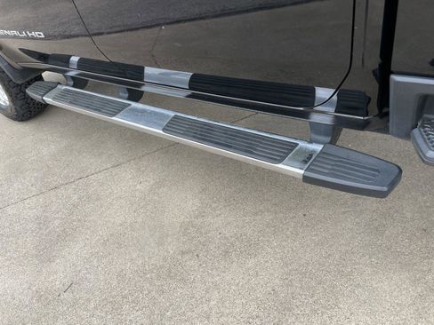 Used 2021 GMC Sierra 2500 Denali w/ Denali Ultimate Package image 37