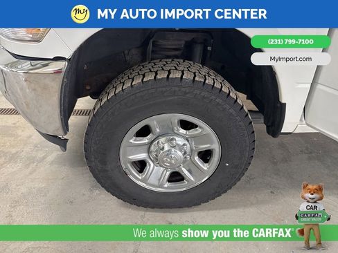 Used 2017 RAM 2500 SLT image 9