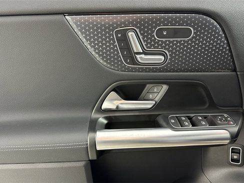 Certified 2026 Mercedes-Benz GLA 250 image 11