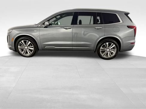 Used 2022 Cadillac XT6 Premium Luxury w/ Technology Package image 5