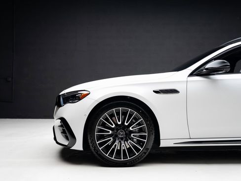Used 2026 Mercedes-Benz E 53 AMG e 4MATIC Sedan image 19