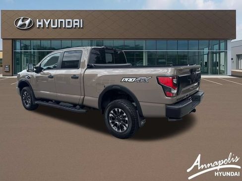 Used 2023 Nissan Titan PRO-4X AWD/4WD image 3