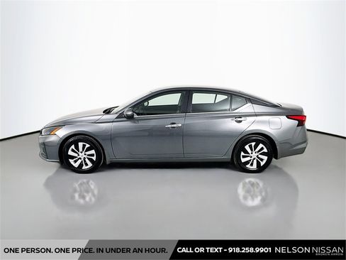 Used 2023 Nissan Altima 2.5 S image 8