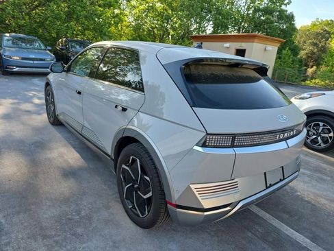 Used 2024 Hyundai Ioniq 5 Limited image 5